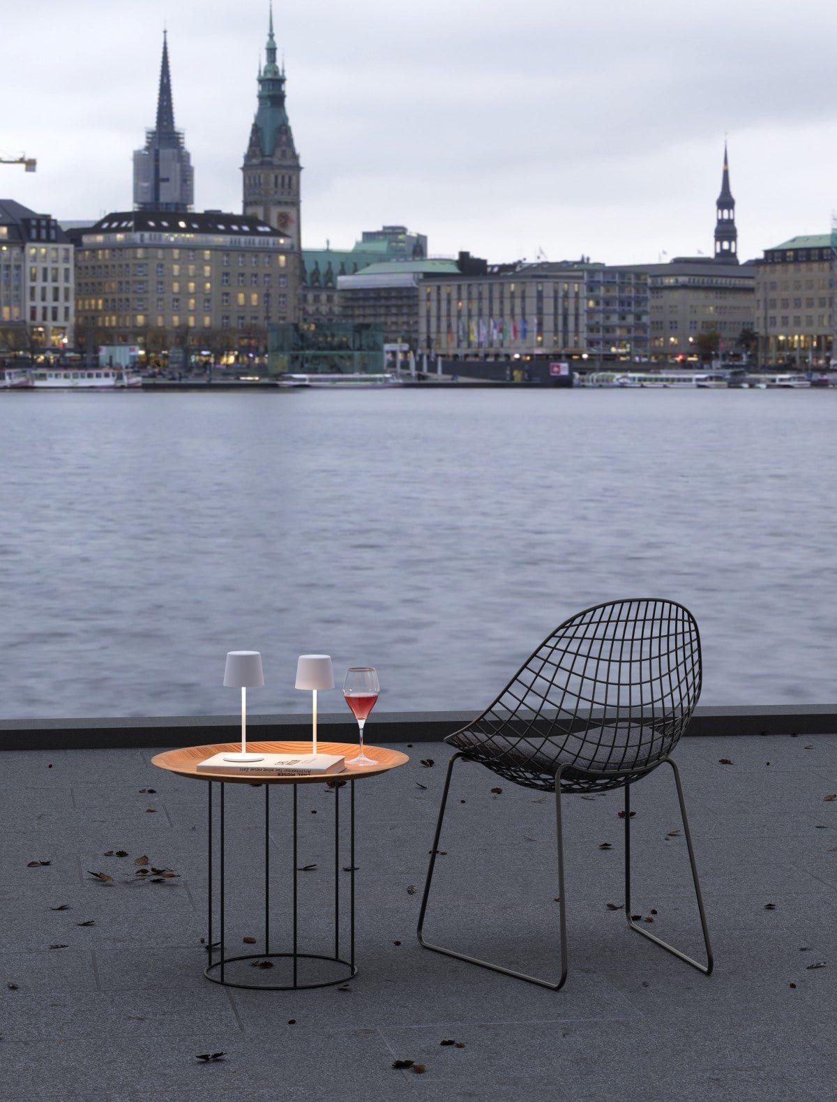 Paola 300 Rechargeable Cordless Table Lamp Matte Black (Lampa LED)